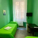 Oasi Del Turista ホームステイ *